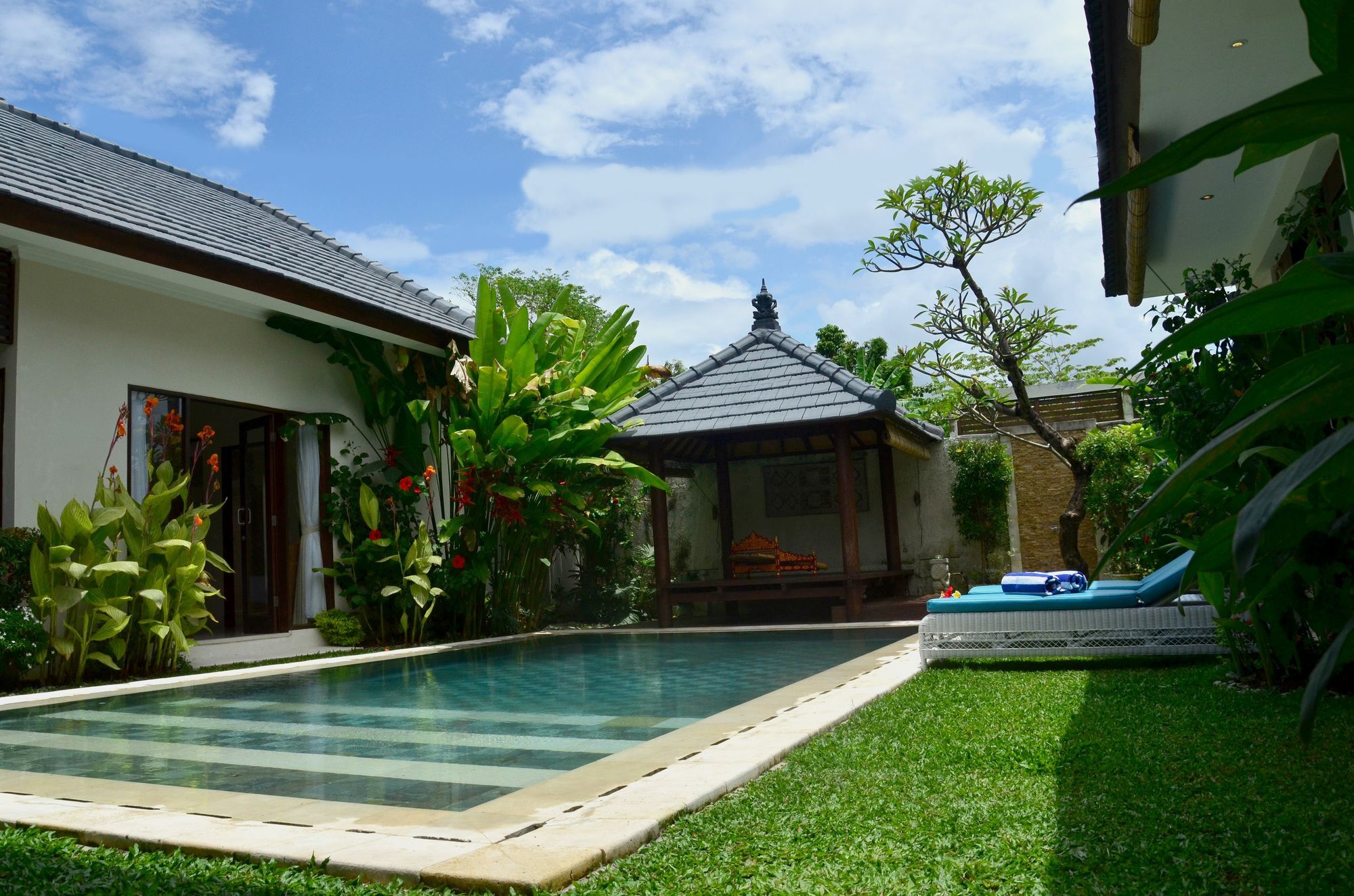 Villa Intan Bali Legian Экстерьер фото